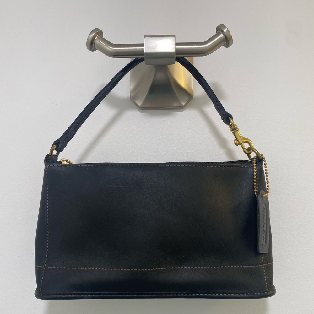 COACH Vintage Black Leather Clutch Wristlet Strap No. 9311 Top Zipper